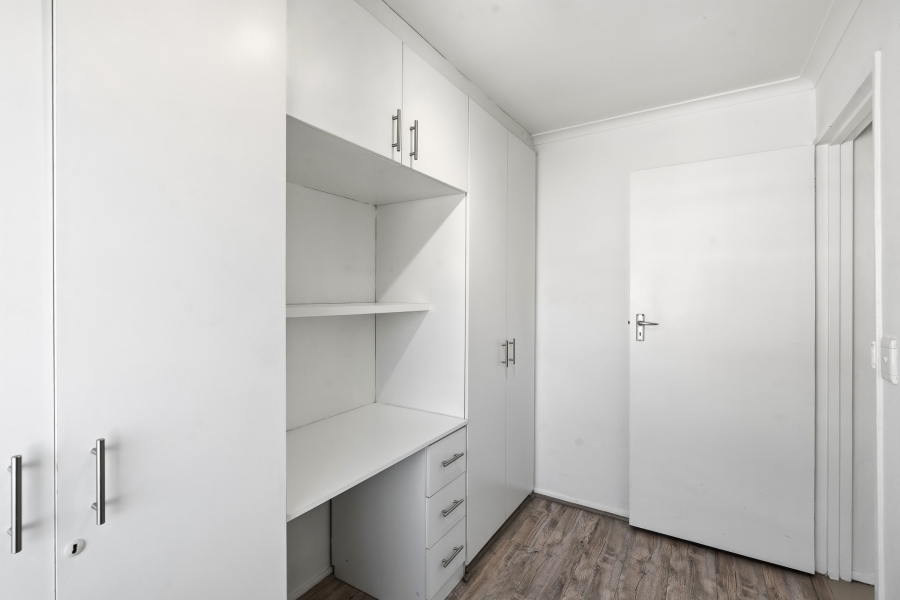 2 Bedroom Property for Sale in Thornton Western Cape